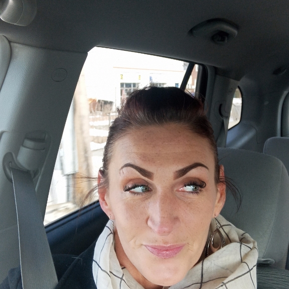 Meet your Posher, Sheridan - Picture 5 of 6